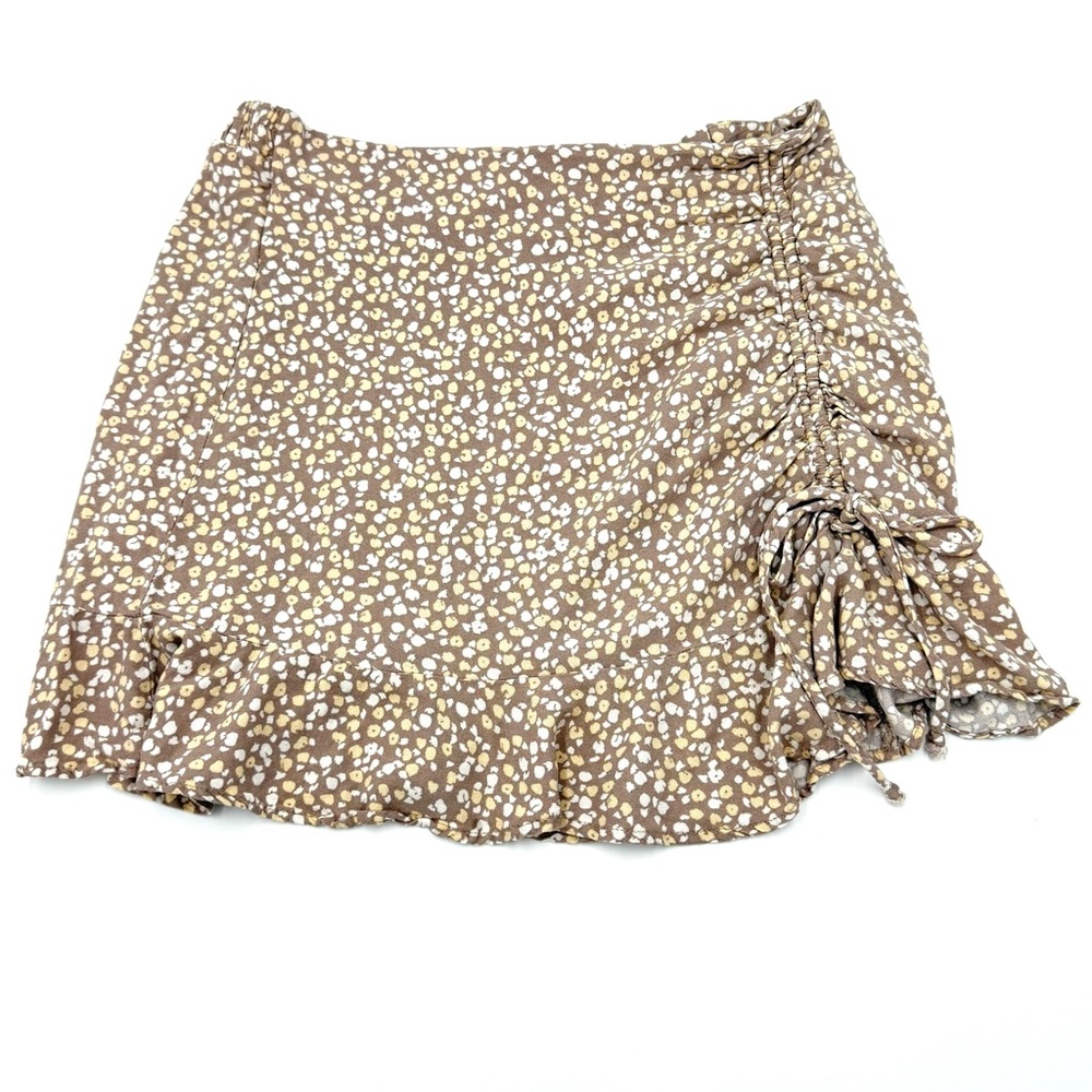 Urban Romantics Beige Floral Skirt Size Large